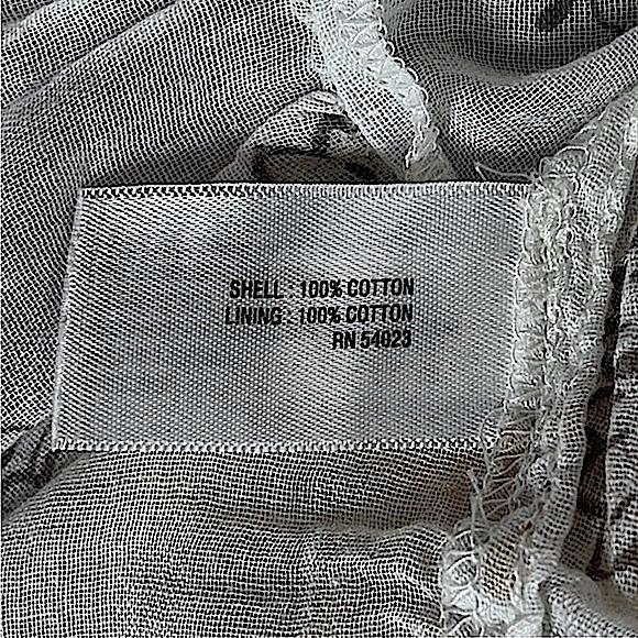 Old Navy size small ivory dress with metallic silver gold floral ruffled bottom - Picture 13 of 13